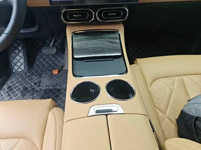 Leapmotor C11 — Фото автомобиля 13