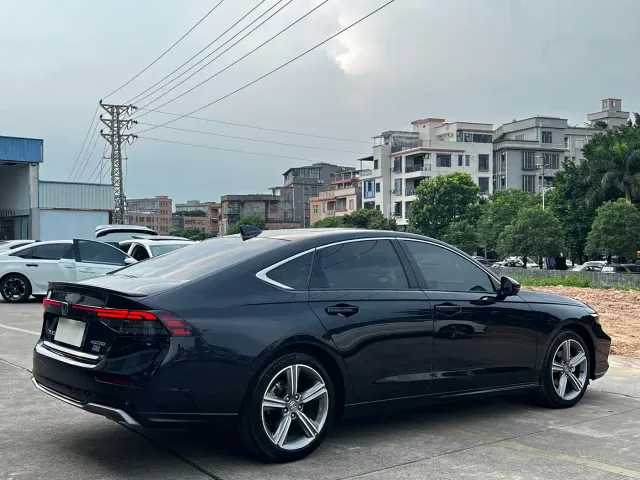 Honda Accord — Фото автомобиля 7