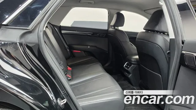 Hyundai Grandeur GN7 — Фото автомобиля 16