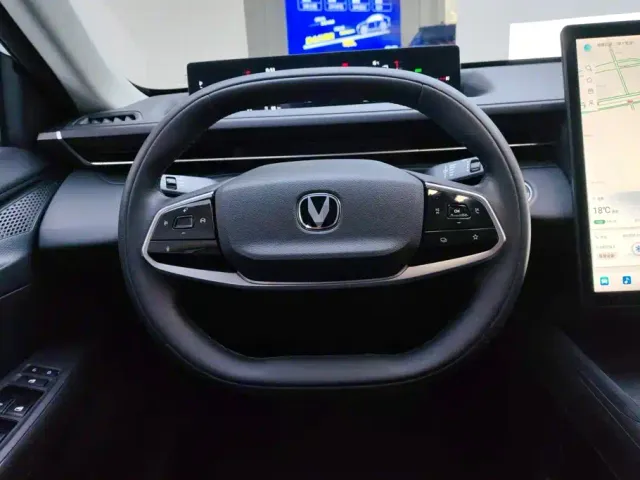 Changan Lamore — Фото автомобиля 15