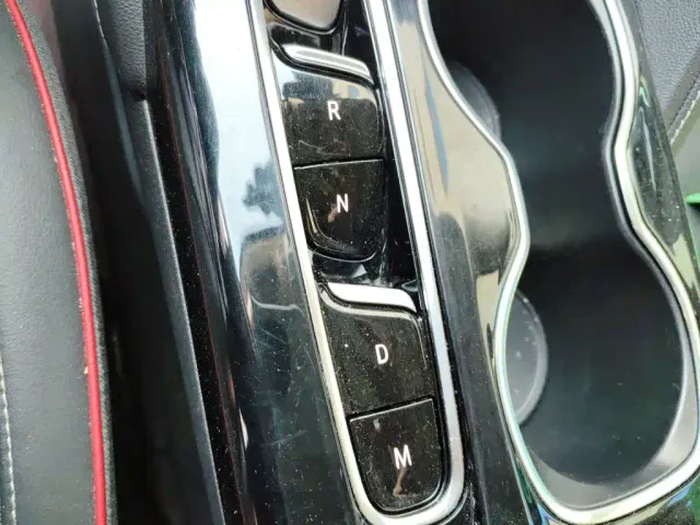 Buick Envision S — Фото автомобиля 10