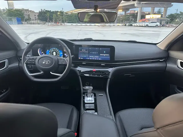 Hyundai Mistra — Фото автомобиля 9