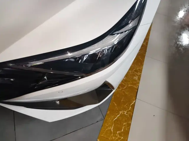Hyundai Elantra — Фото автомобиля 23