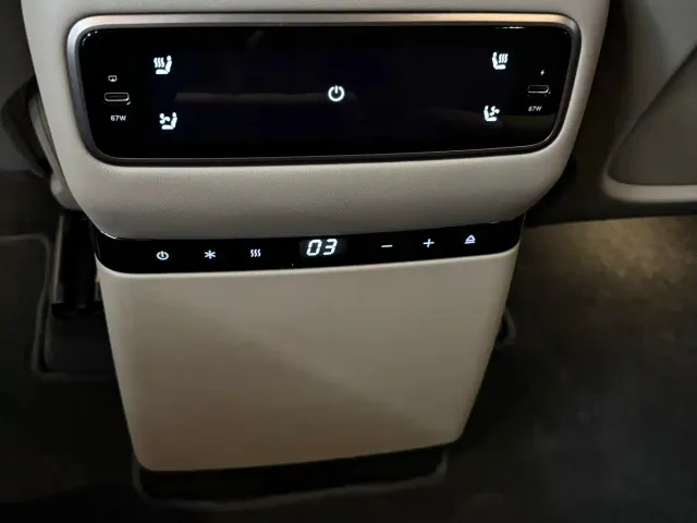 Li Auto i8 — Фото автомобиля 3