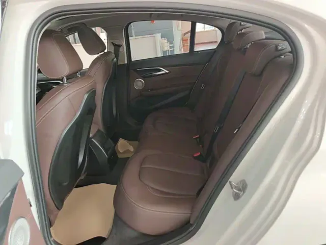 BMW 1 Series — Фото автомобиля 16
