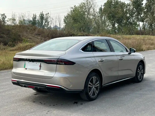 Geely Galaxy Stellar 6 — Фото автомобиля 7