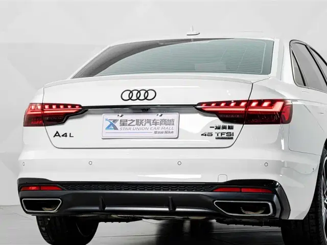 Audi A4L — Фото автомобиля 7