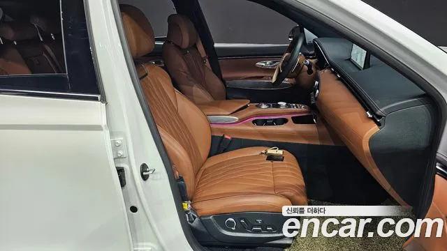 Genesis GV70 2.5T Бензин AWD — Фото автомобиля 10