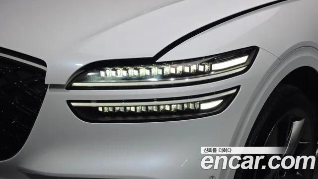Genesis GV70 — Фото автомобиля 7