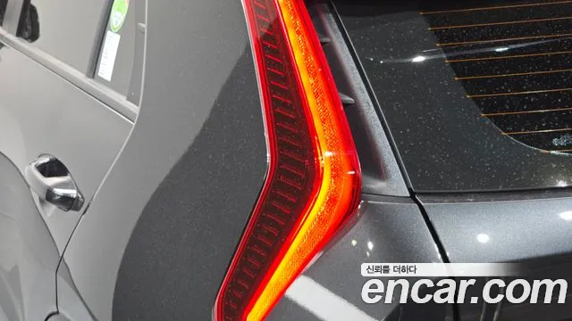 Kia Niro Niro (New) — Фото автомобиля 8