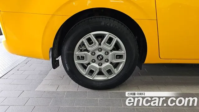 Hyundai Staria Staria L3.5 Школьный автобус — Фото автомобиля 5