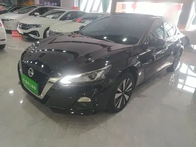 Фотография автомобиля — Nissan Teana