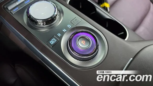 Genesis GV70 2.5T Бензин AWD — Фото автомобиля 8