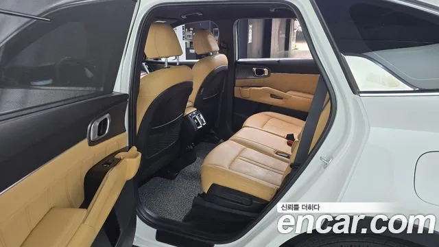 Kia Sorento Sorento 4-е поколение Бензин 2.5T 2WD — Фото автомобиля 11