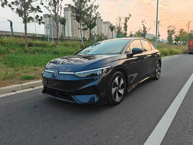 Фотография автомобиля — Volkswagen ID.7 Vizzion