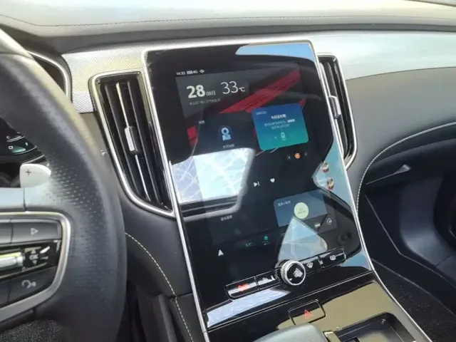Roewe i6 MAX — Фото автомобиля 8