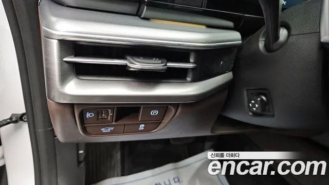 Hyundai Grandeur Grandeur (GN7) 3.5 Бензин 2WD — Фото автомобиля 13