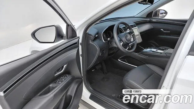 Hyundai Tucson Tucson (NX4) Дизель 2.0 2WD — Фото автомобиля 10