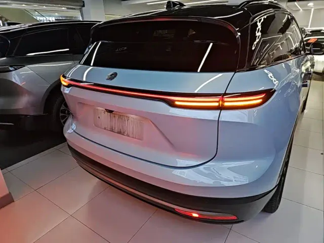Nio ES6 — Фото автомобиля 5