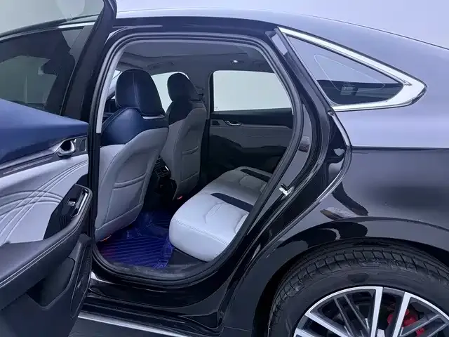 Geely Xingrui — Фото автомобиля 9