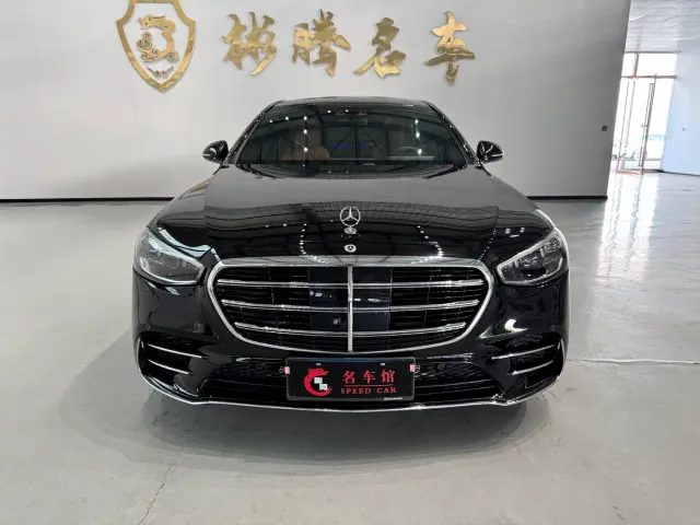 Фотография автомобиля — Mercedes-Benz S-Class