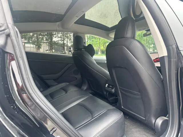 Tesla Model 3 — Фото автомобиля 8