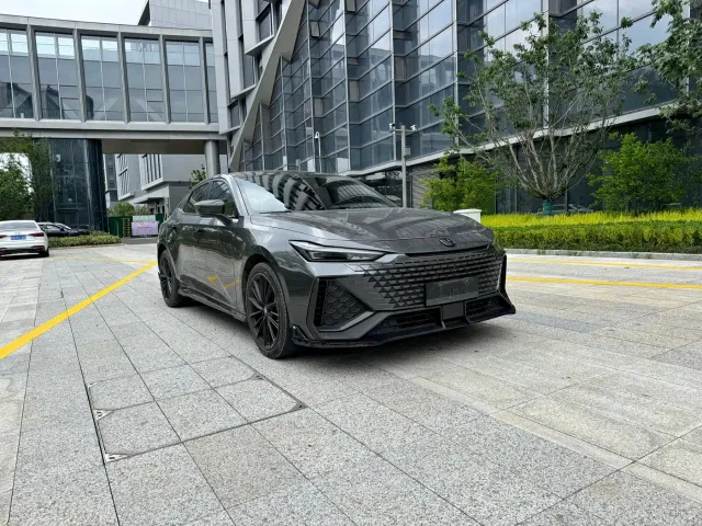 Changan UNI-V — Фото автомобиля 3