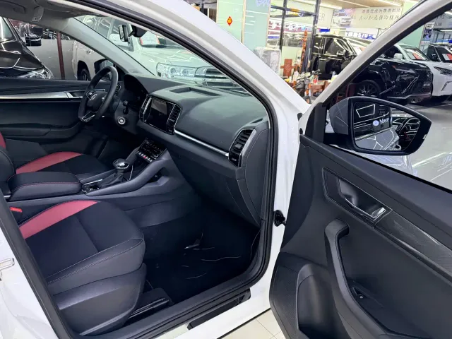 Skoda Karoq — Фото автомобиля 17