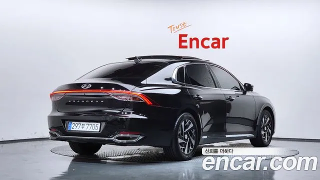 Hyundai Grandeur — Фото автомобиля 2
