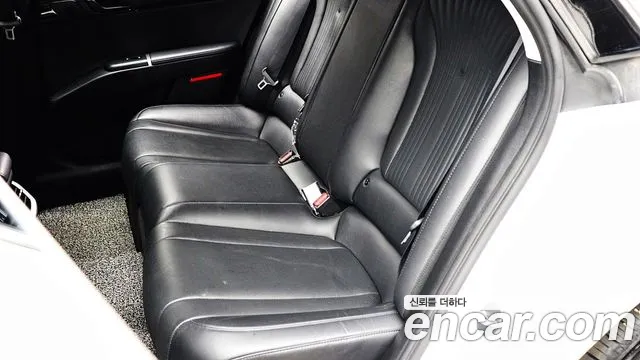 Hyundai Grandeur GN7 — Фото автомобиля 9