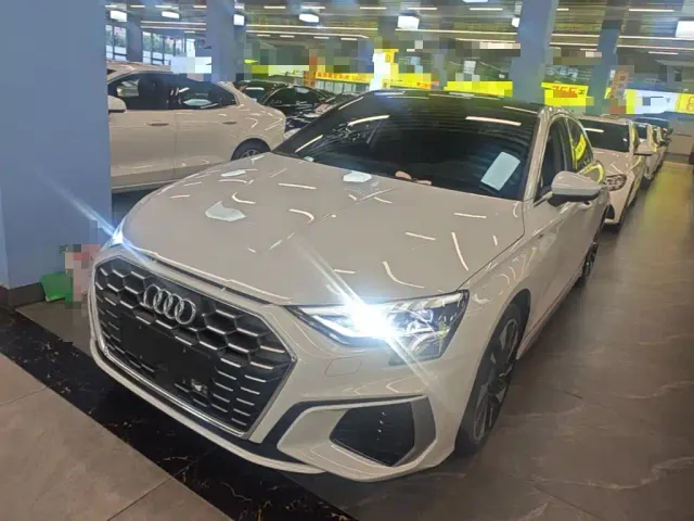 Фотография автомобиля — Audi A3