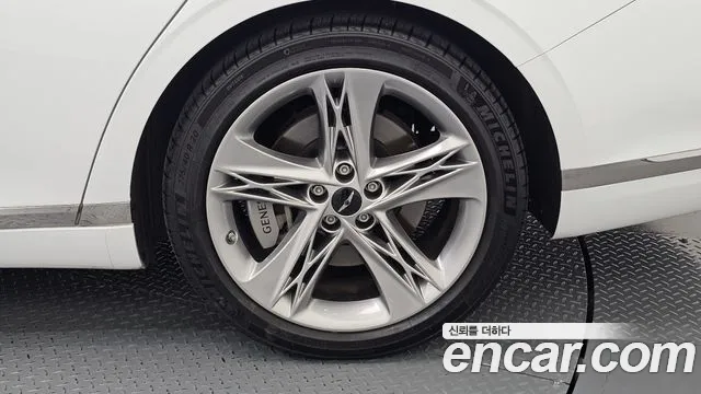 Genesis G90 RS4 — Фото автомобиля 6