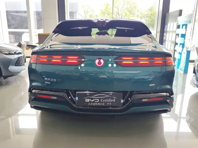 Denza Z9GT — Фото автомобиля 8