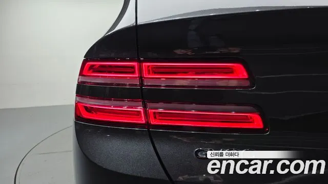 Genesis GV80 2.5T Бензин AWD — Фото автомобиля 16