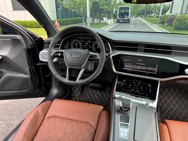 Audi A6L — Фото автомобиля 19