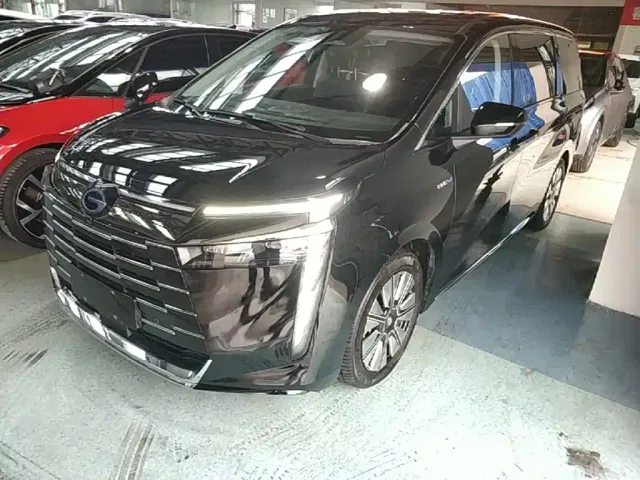 Фотография автомобиля — GAC Trumpchi E8