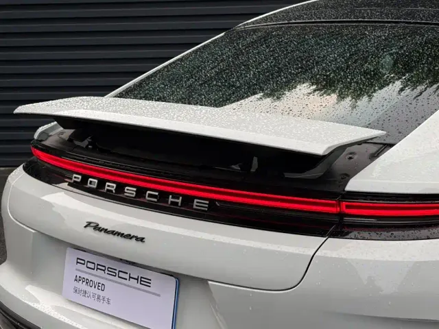 Porsche Panamera — Фото автомобиля 11