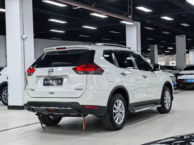 Nissan X-Trail — Фото автомобиля 24
