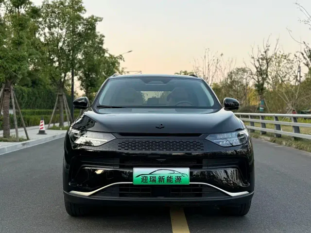 Leapmotor C11 — Фото автомобиля 2