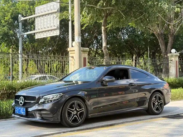 Фотография автомобиля — Mercedes-Benz C-Class