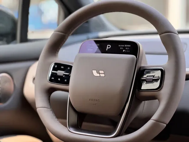 Li Auto i6 — Фото автомобиля 15