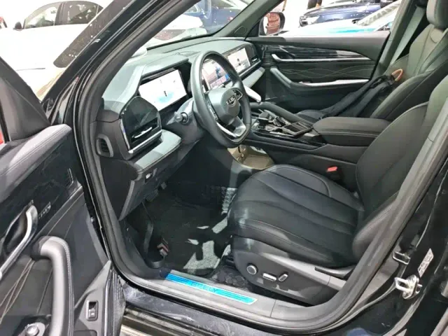 Geely Xingyue L — Фото автомобиля 14