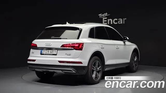 Audi Q5 40 TDI quattro — Фото автомобиля 2
