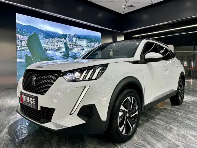 Фотография автомобиля — Peugeot 2008