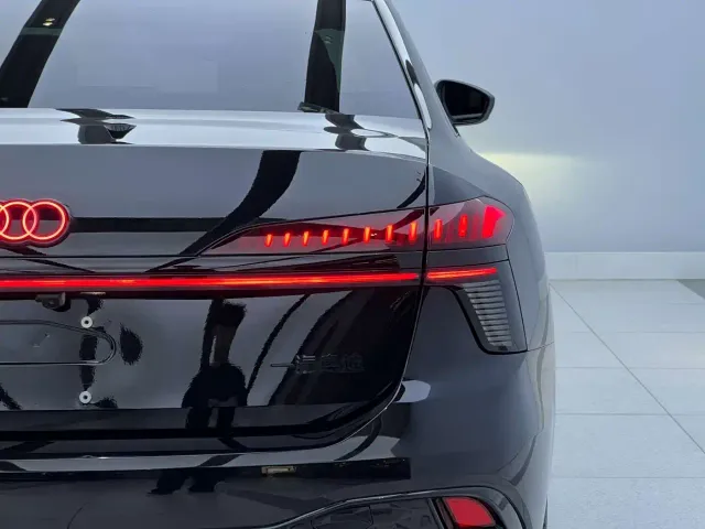 Audi A6L — Фото автомобиля 6