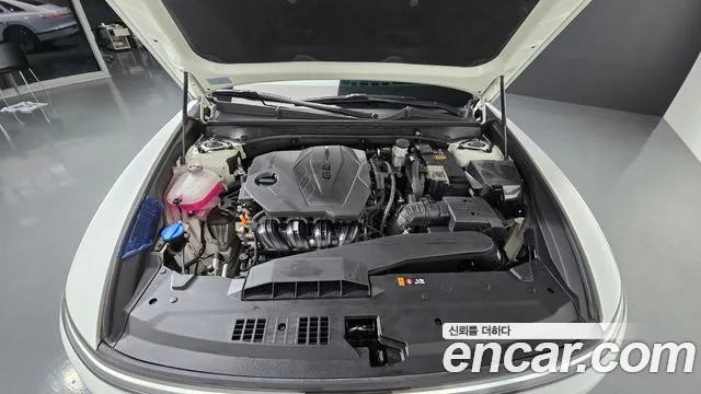 Hyundai Grandeur Grandeur (GN7) 2.5 Бензин 2WD — Фото автомобиля 5