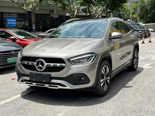 Фотография автомобиля — Mercedes-Benz GLA-Class