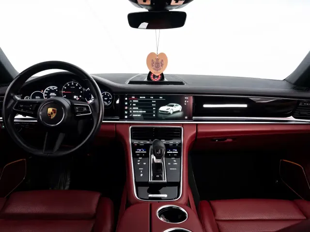 Porsche Panamera — Фото автомобиля 18