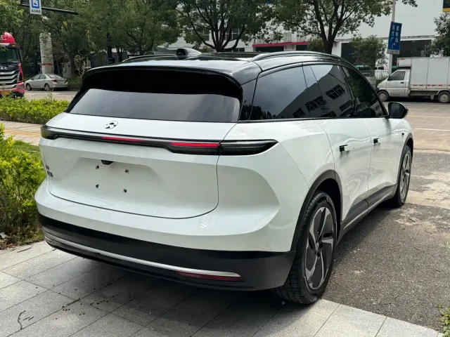 Nio ES6 — Фото автомобиля 4