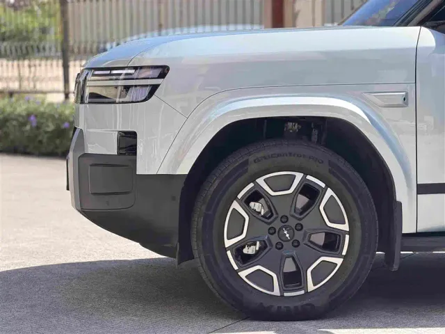 BYD FangChengBao Titanium 7 — Фото автомобиля 10